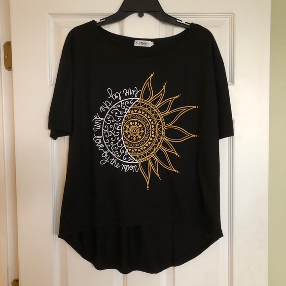 Live by the Sun, Love by the Moon Hi-Lo, NWOT - Picture 5 of 5